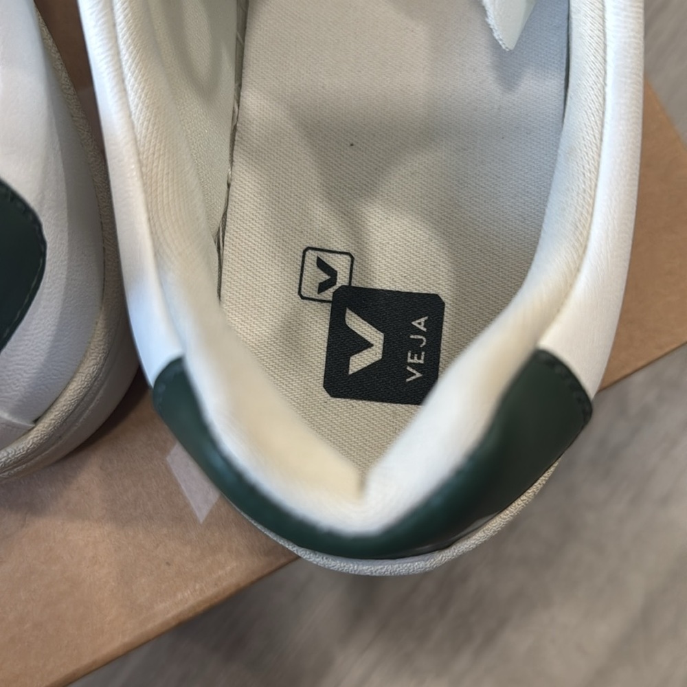 VEJA Urca CWL logo-appliqué sneakers - Picture 6 of 8